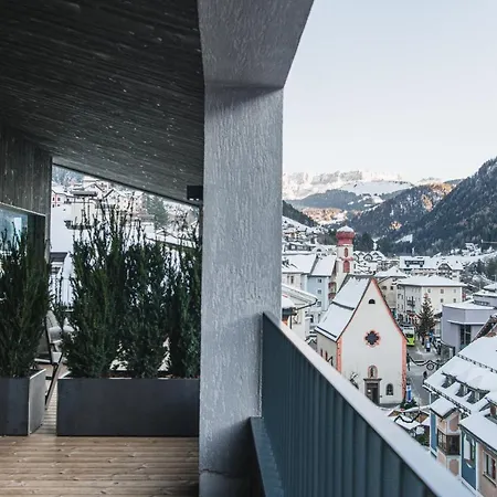 Apart Otel Aquila Dolomites Urtijëi
